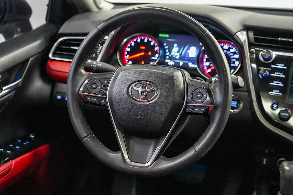 Thumbnail: 2018 Toyota Camry - 9