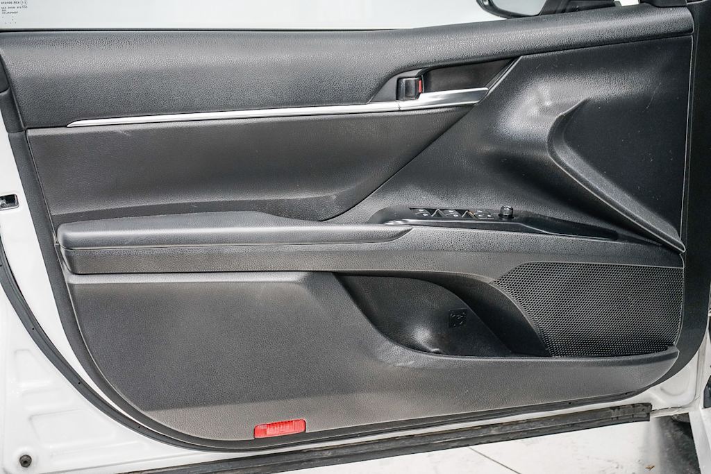 2020 Toyota Camry LE 22