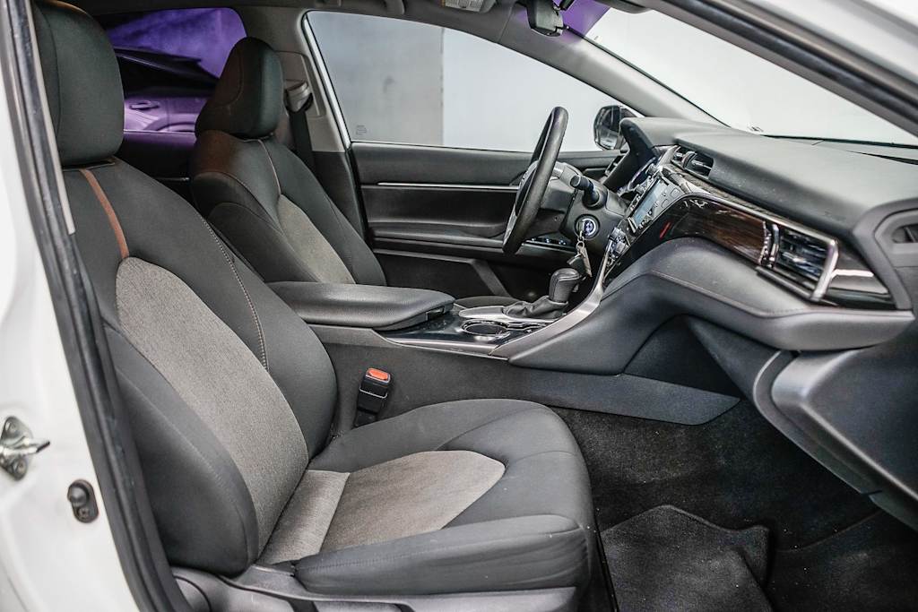 2020 Toyota Camry LE 8