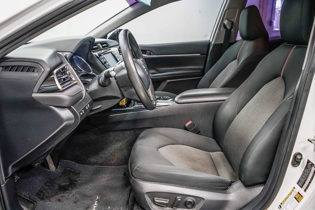 2020 Toyota Camry LE 9