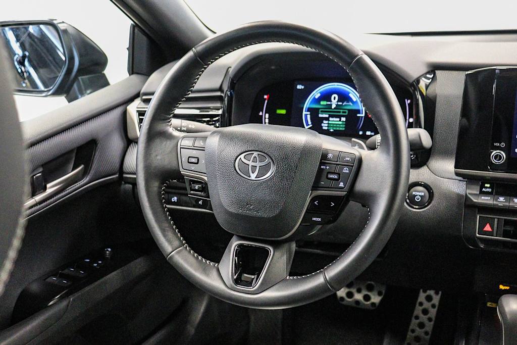 Thumbnail: 2026 Toyota Camry - 11