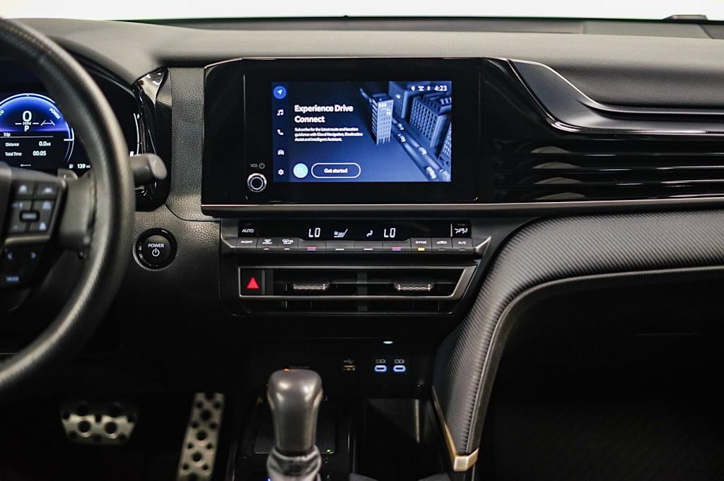 Thumbnail: 2025 Toyota Camry - 12