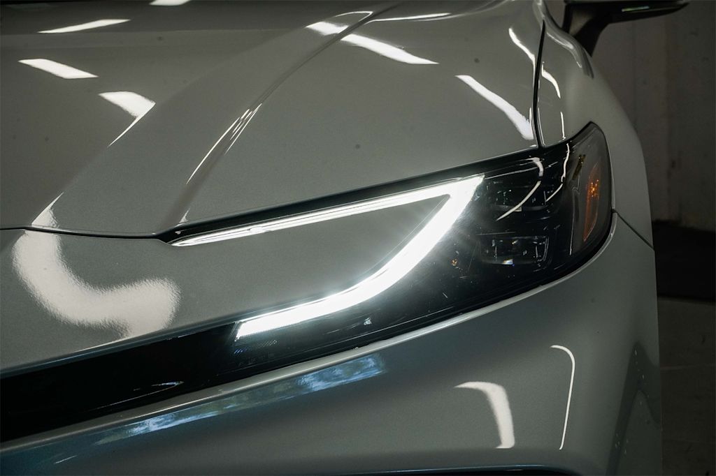 Thumbnail: 2025 Toyota Camry - 20