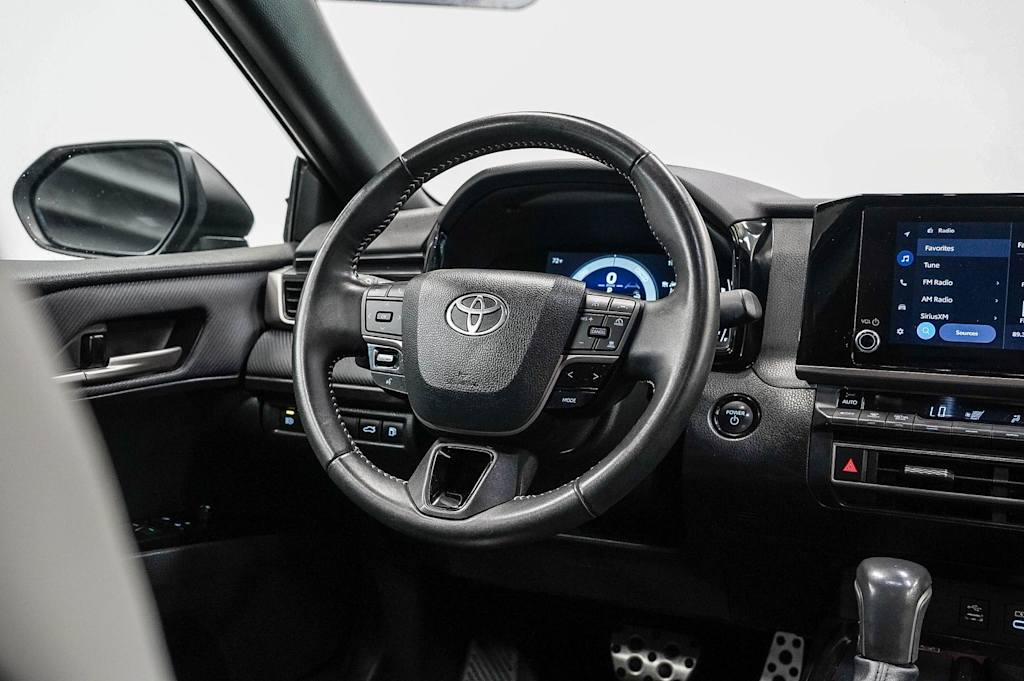 Thumbnail: 2025 Toyota Camry - 12