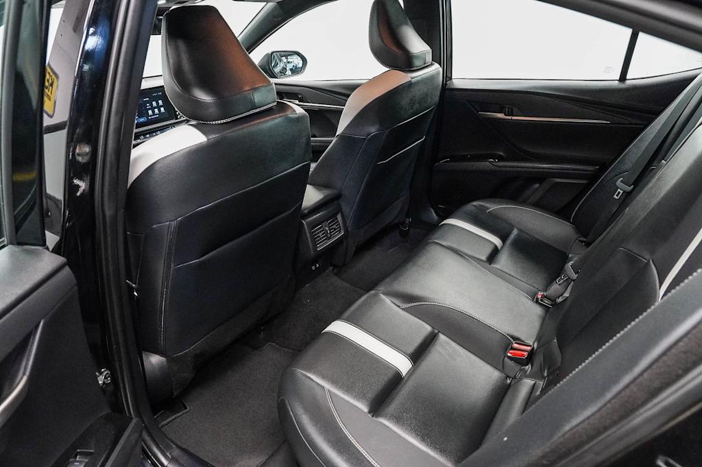 Thumbnail: 2025 Toyota Camry - 11