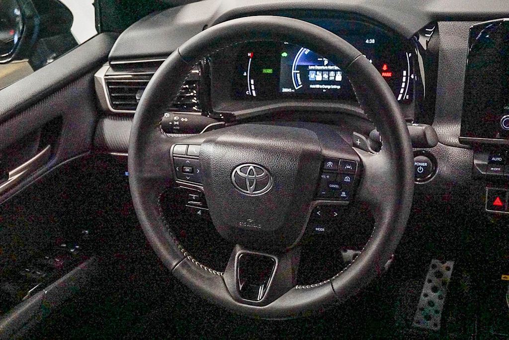 Thumbnail: 2025 Toyota Camry - 12