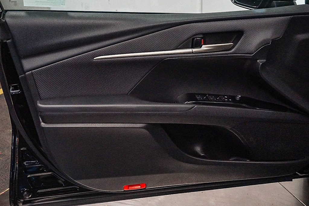 Thumbnail: 2025 Toyota Camry - 27