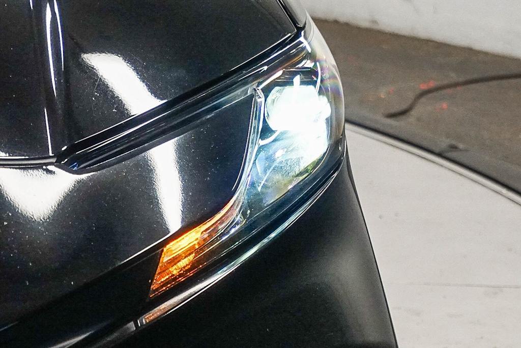 Thumbnail: 2025 Toyota Camry - 21