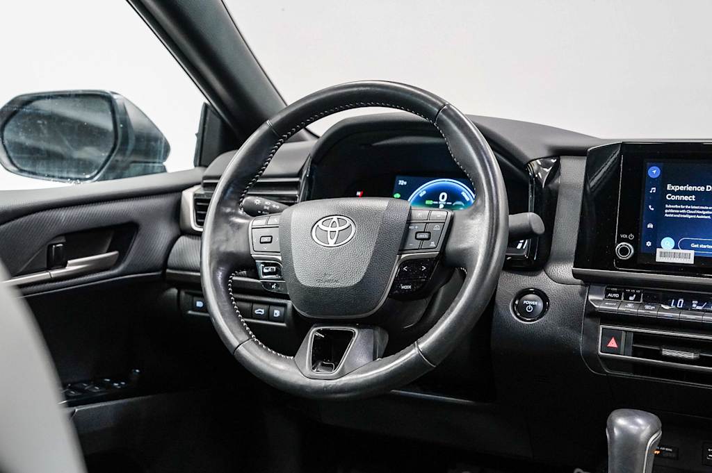 Thumbnail: 2025 Toyota Camry - 13