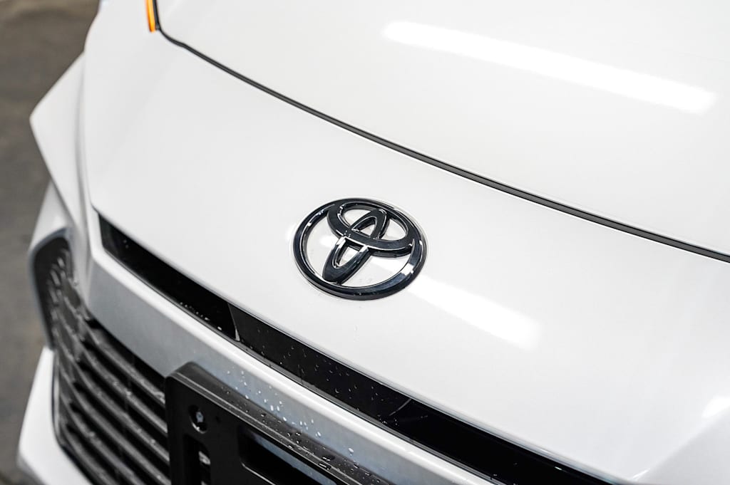 Thumbnail: 2026 Toyota Camry - 6