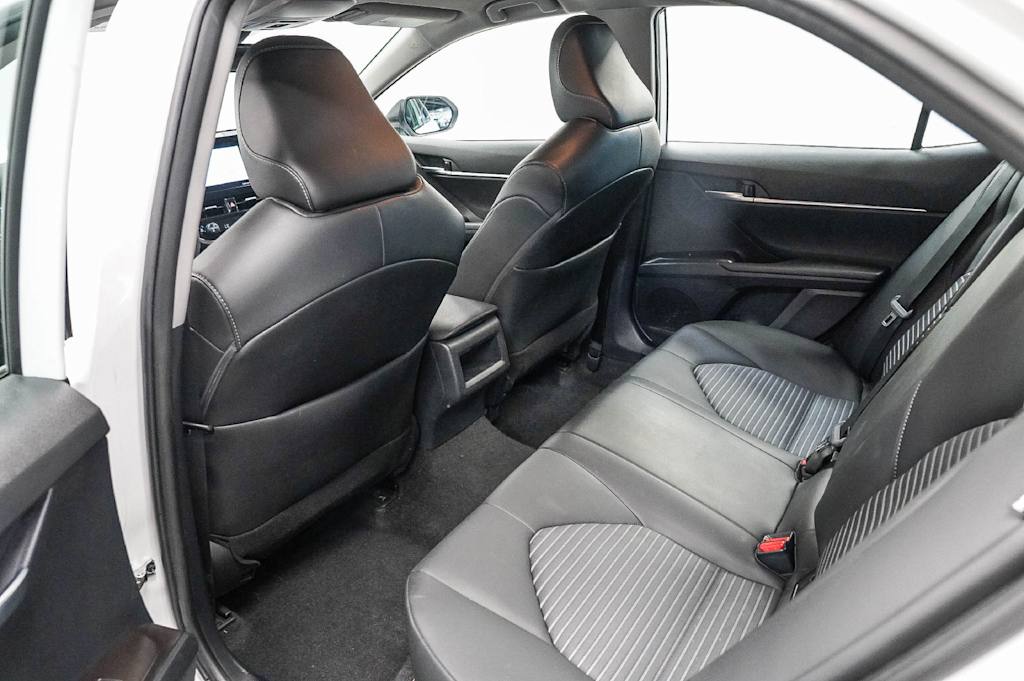 Thumbnail: 2024 Toyota Camry - 12