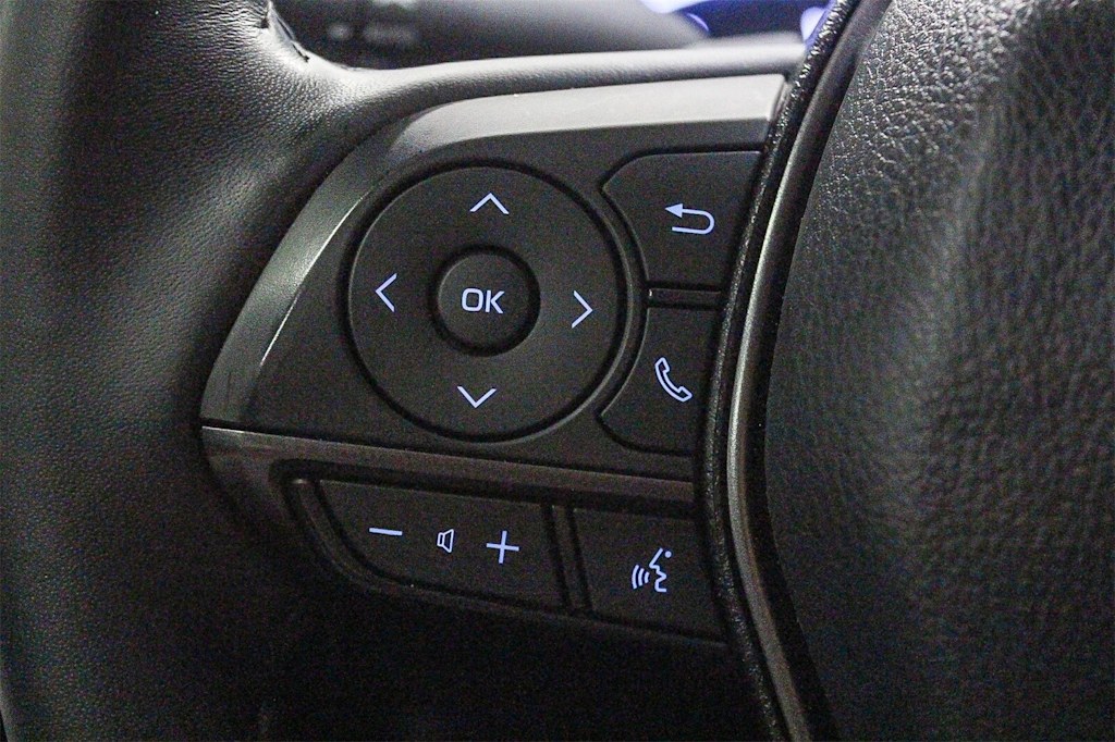 Thumbnail: 2023 Toyota Camry - 29