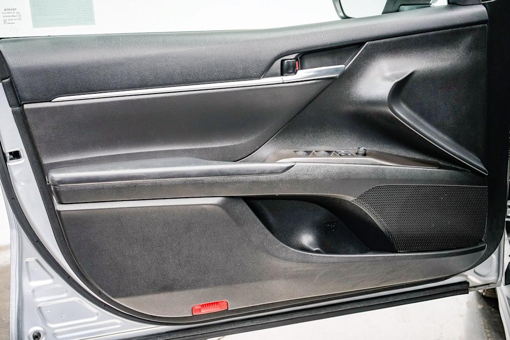 Thumbnail: 2023 Toyota Camry - 24