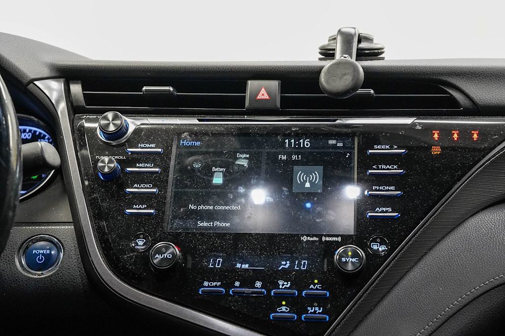 Thumbnail: 2020 Toyota Camry - 15