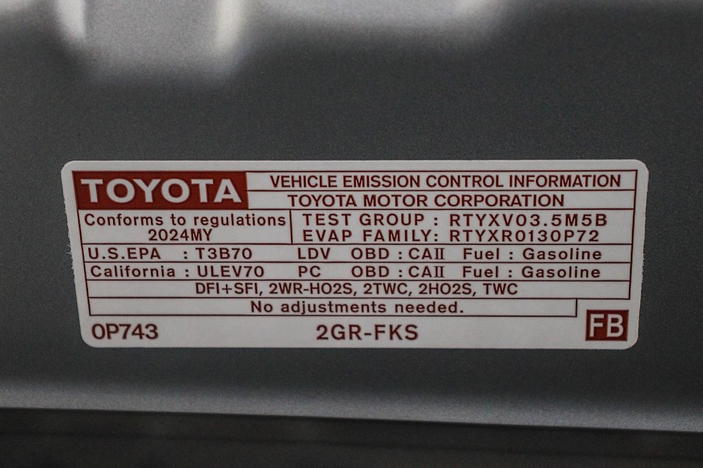 Thumbnail: 2024 Toyota Camry - 17