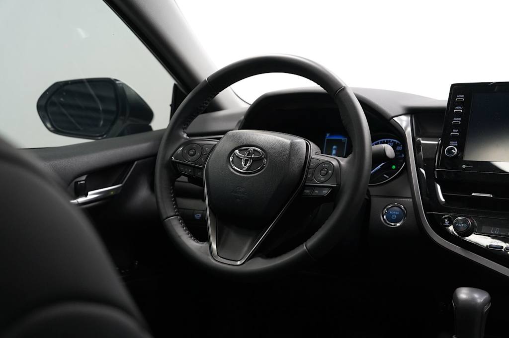 Thumbnail: 2023 Toyota Camry - 12