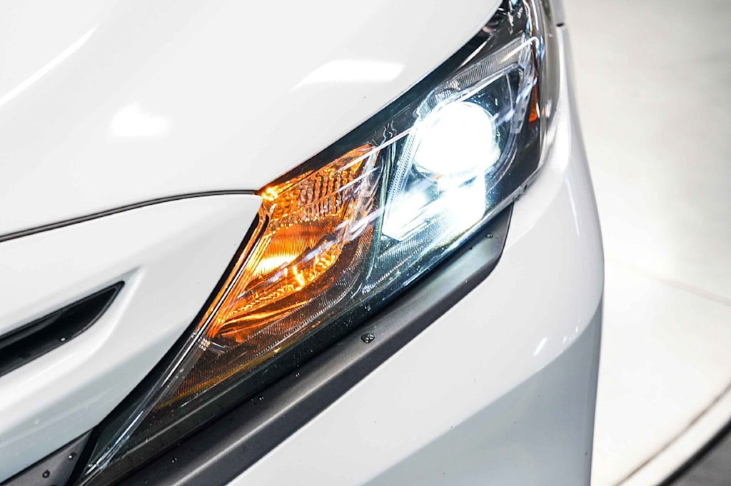 Thumbnail: 2022 Toyota Camry - 21