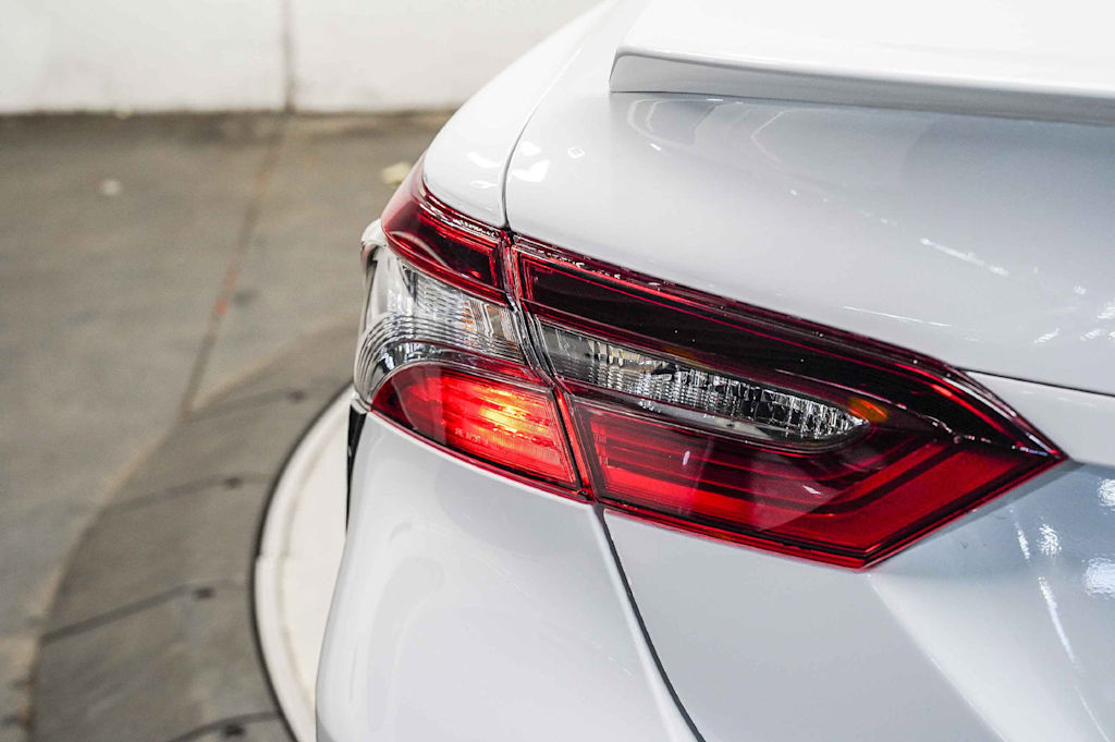 Thumbnail: 2022 Toyota Camry - 23