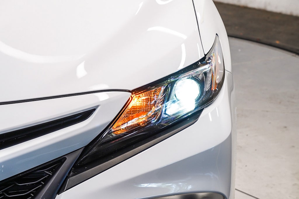 Thumbnail: 2024 Toyota Camry - 18
