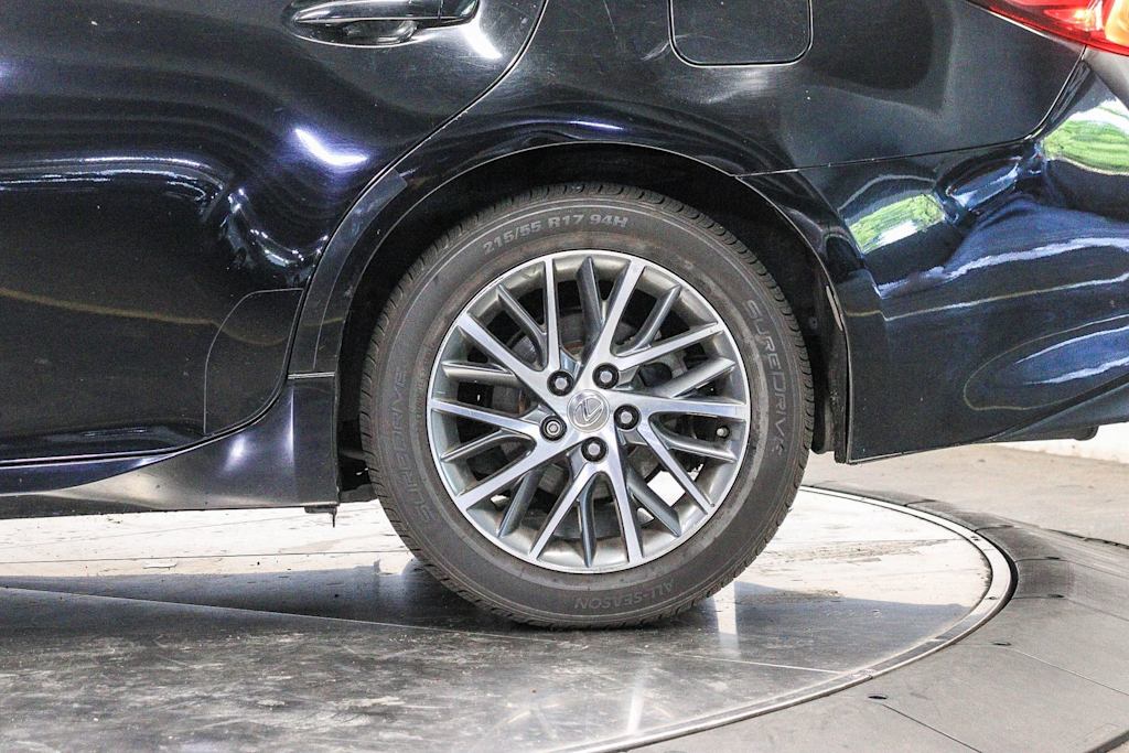 Thumbnail: 2016 Lexus ES - 21