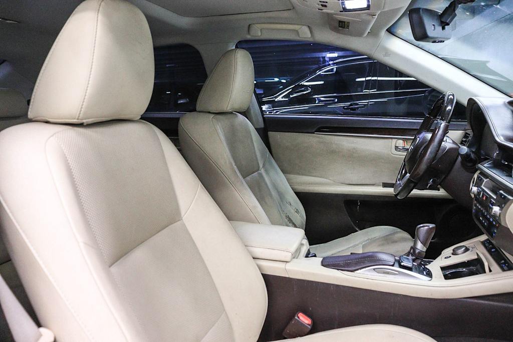 Thumbnail: 2016 Lexus ES - 8