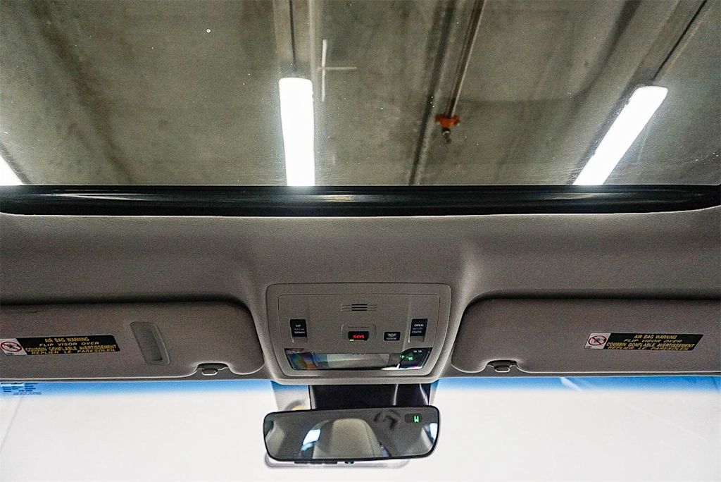 Thumbnail: 2018 Lexus ES - 22