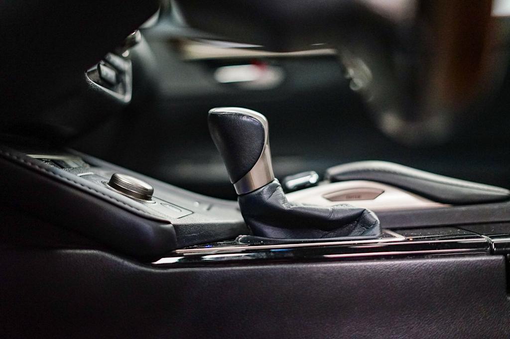 Thumbnail: 2017 Lexus ES - 15