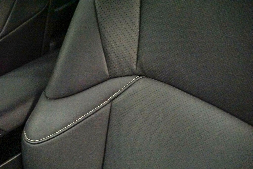 Thumbnail: 2025 Lexus ES - 30