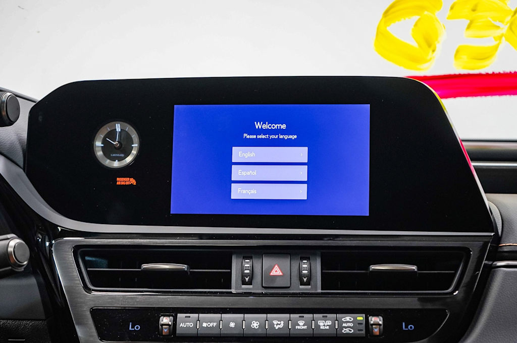Thumbnail: 2025 Lexus ES - 24