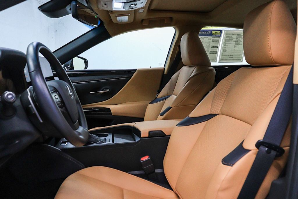 Thumbnail: 2025 Lexus ES - 11