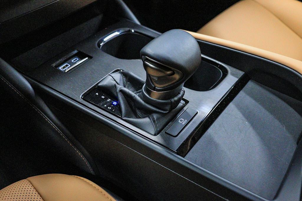Thumbnail: 2025 Lexus ES - 28