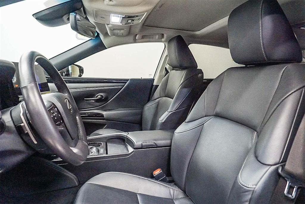 Thumbnail: 2023 Lexus ES - 10