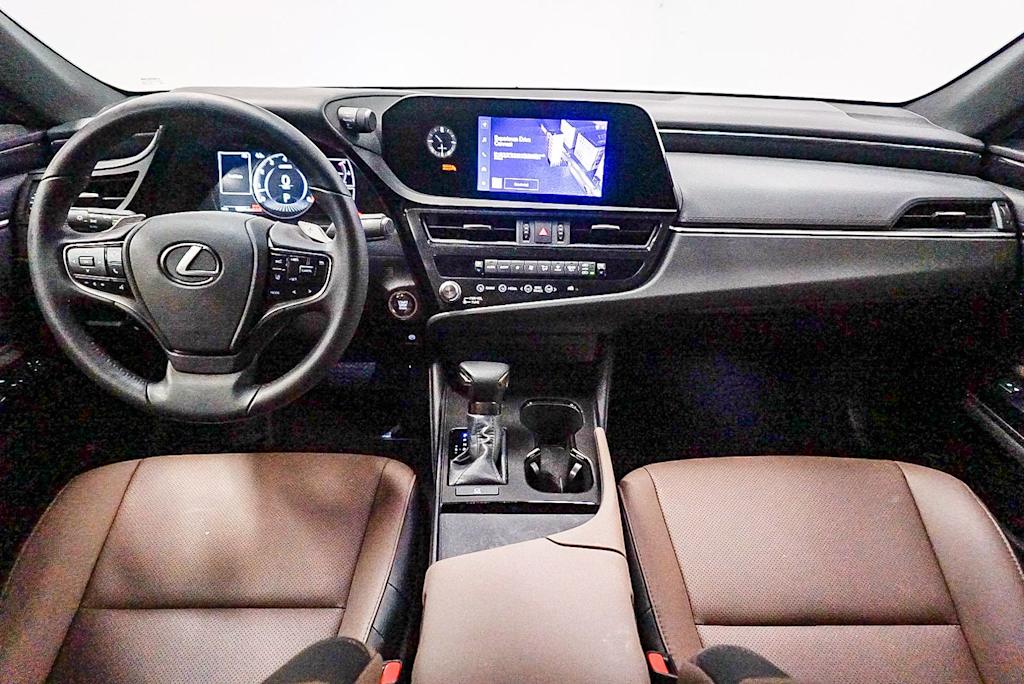 Thumbnail: 2025 Lexus ES - 2