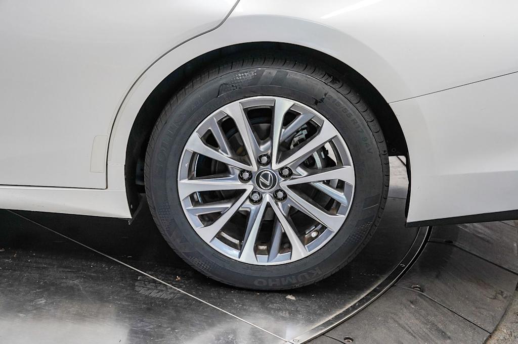 Thumbnail: 2024 Lexus ES - 19