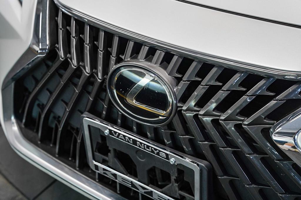 Thumbnail: 2024 Lexus ES - 5