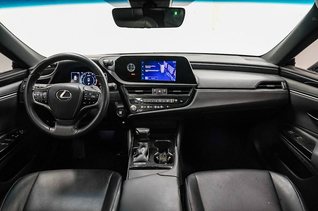 Thumbnail: 2024 Lexus ES - 2