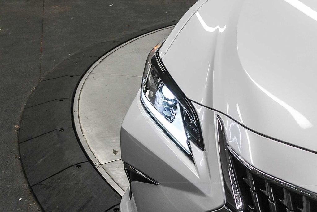 Thumbnail: 2025 Lexus ES - 6