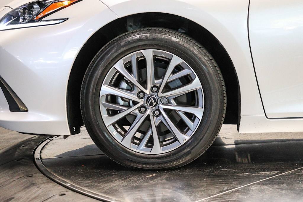Thumbnail: 2025 Lexus ES - 6