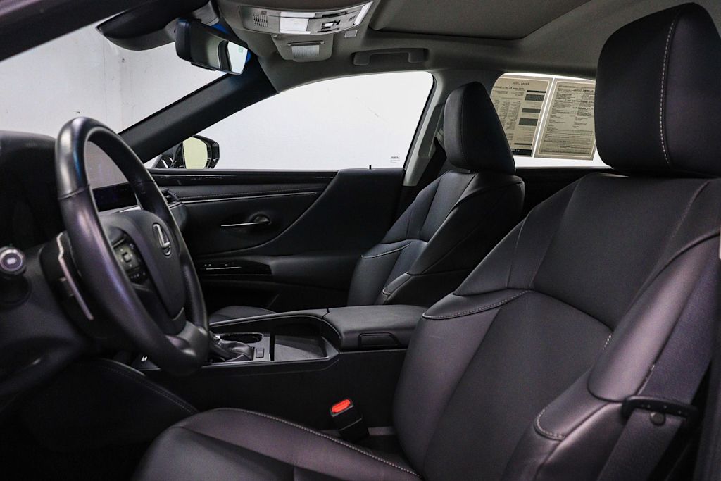 Thumbnail: 2025 Lexus ES - 10