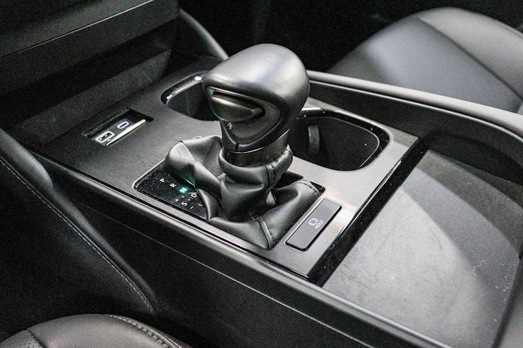 Thumbnail: 2025 Lexus ES - 13