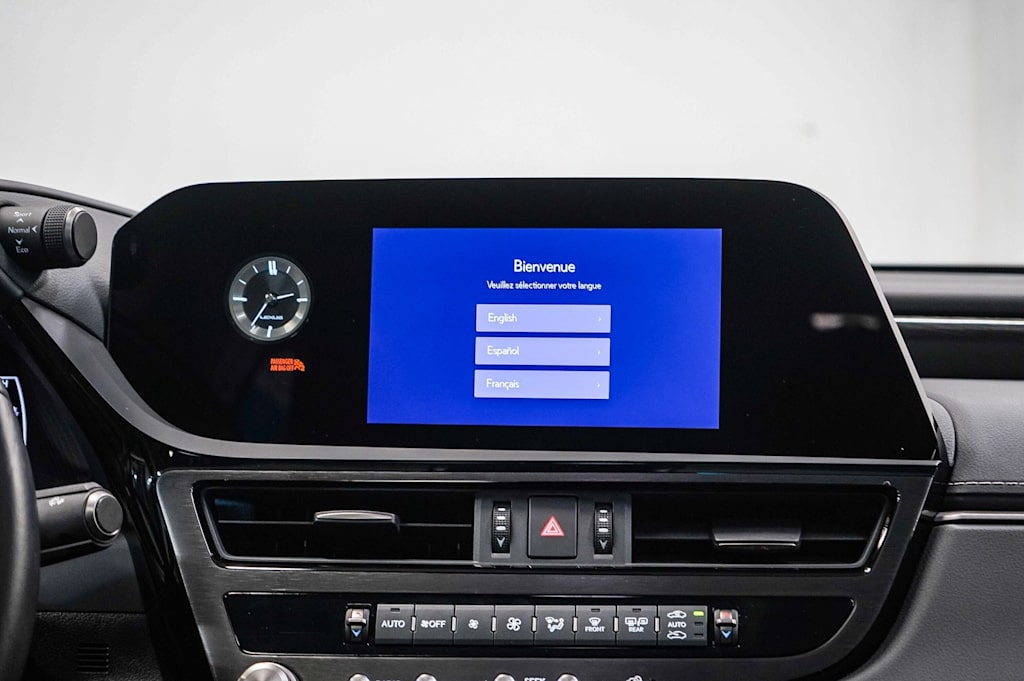 Thumbnail: 2025 Lexus ES - 15