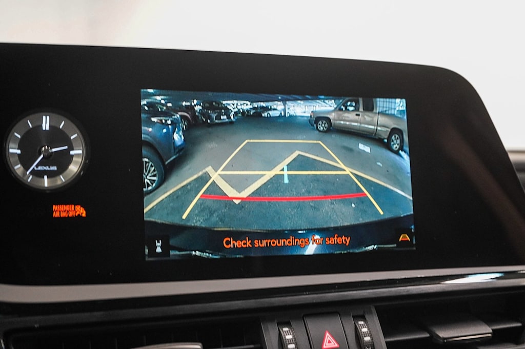 Thumbnail: 2025 Lexus ES - 28