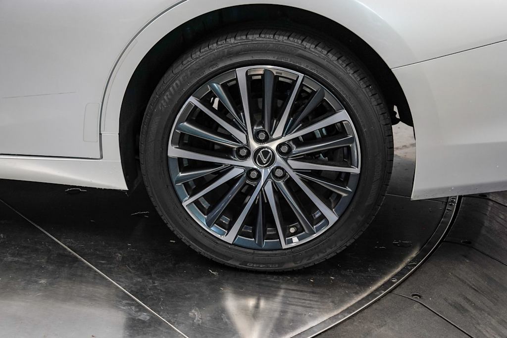 Thumbnail: 2024 Lexus ES - 21