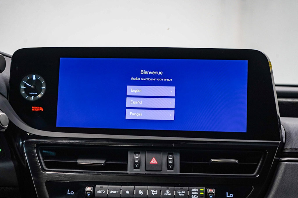 Thumbnail: 2025 Lexus ES - 25