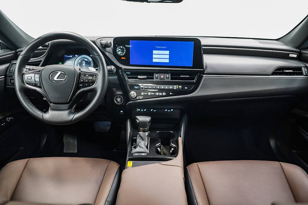 Thumbnail: 2025 Lexus ES - 2