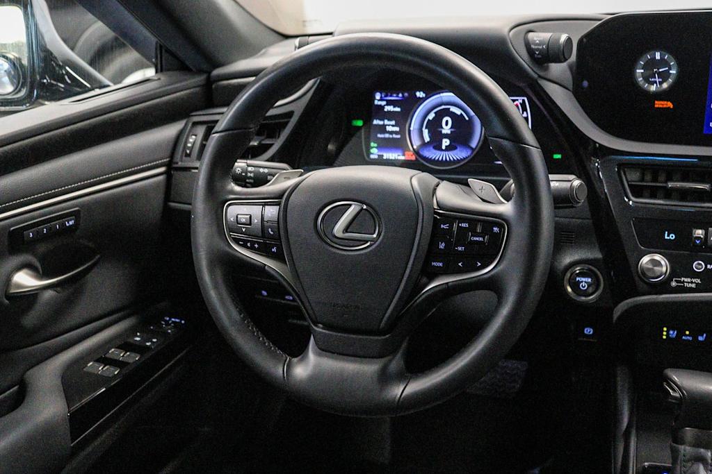 Thumbnail: 2025 Lexus ES - 7