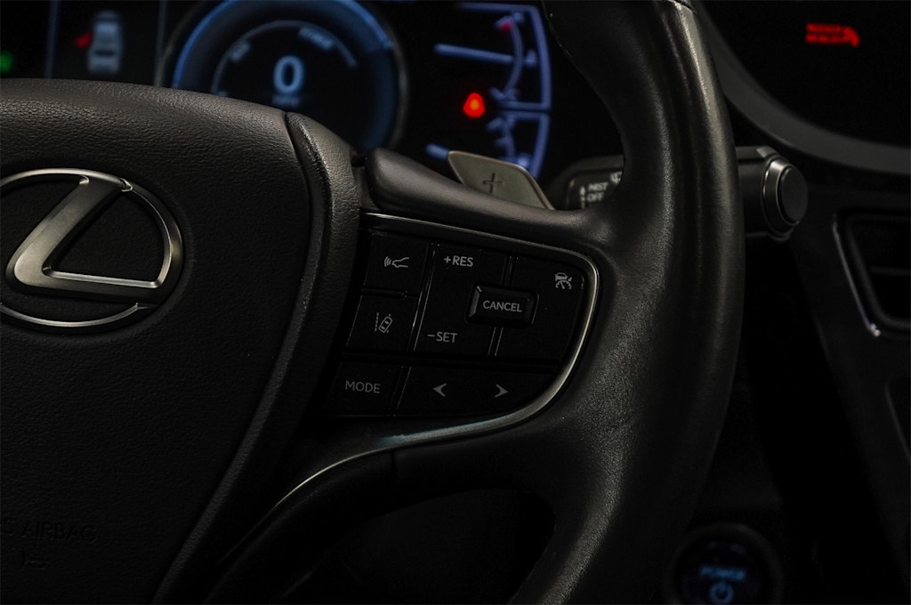 Thumbnail: 2022 Lexus ES - 25
