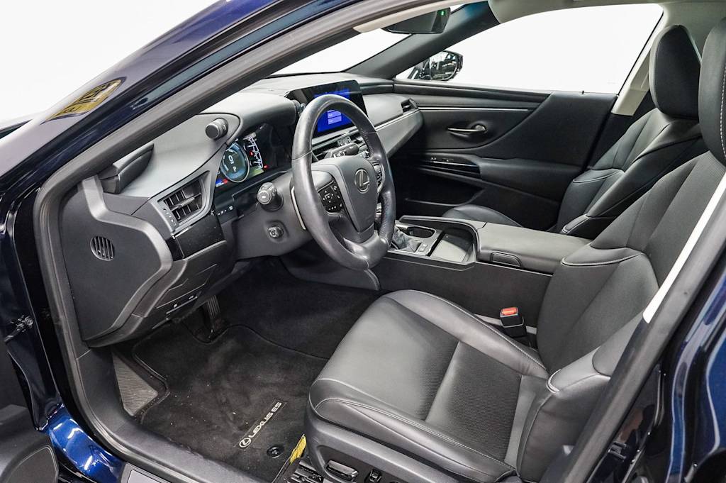 Thumbnail: 2024 Lexus ES - 11