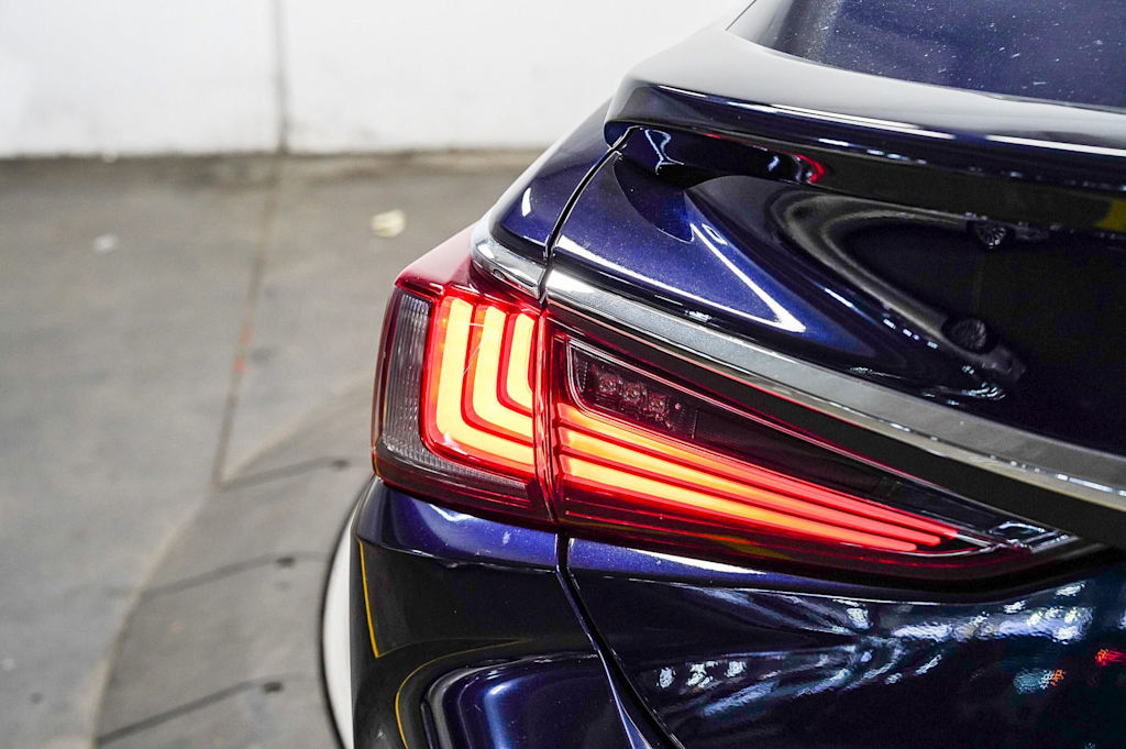 Thumbnail: 2024 Lexus ES - 23