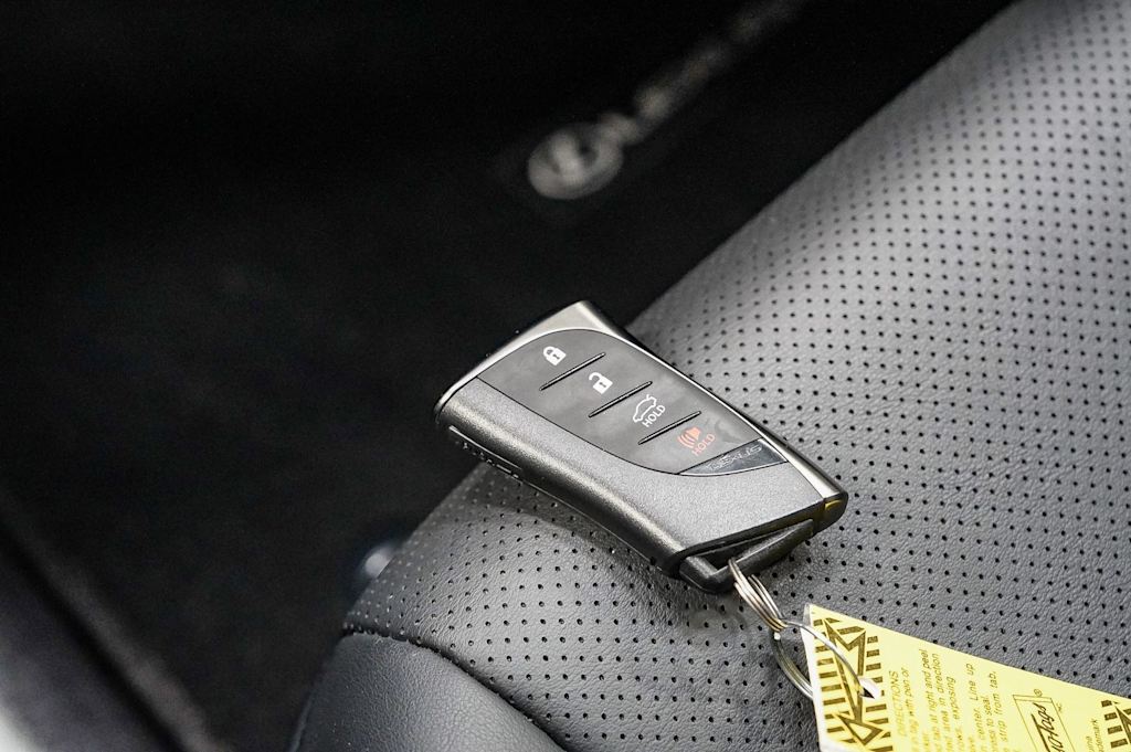 Thumbnail: 2024 Lexus ES - 18